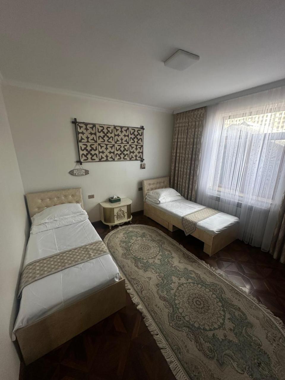 Hostel Sultan Saray Oš Exteriér fotografie